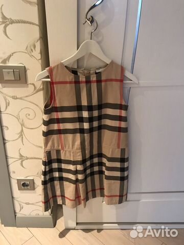 Платье Burberry 10 лет Платье Burberry 10 лет