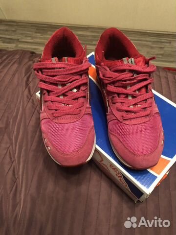 Кроссовки asics