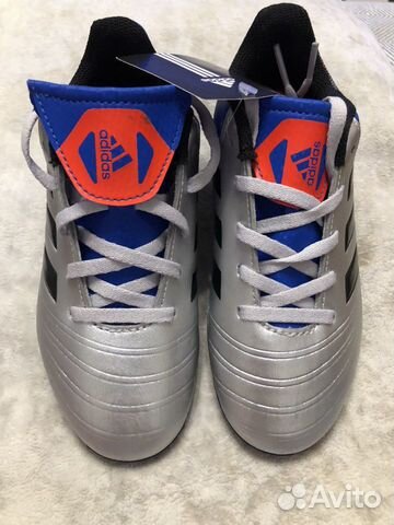 Бутсы Adidas Бутсы Adidas