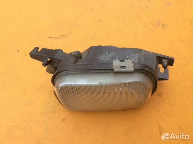 Фара противотуманная левая птф Mercedes w203 W215 Фара противотуманная левая птф Mercedes w203 W215