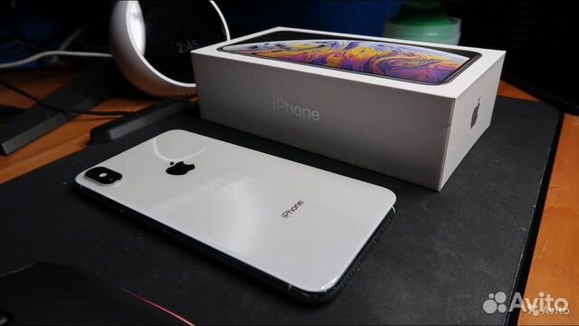 iPhone XS Max iPhone XS Max