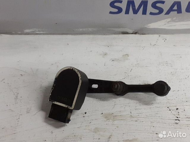 Датчик уровня подвески задний Volvo V40 1.6T Датчик уровня подвески задний Volvo V40 1.6T