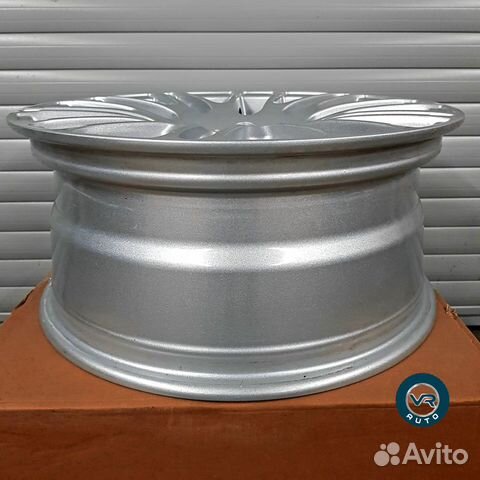 Новый комплект R18 5x112 BMW:G20/G30/G/12/G01/02 Новый комплект R18 5x112 BMW:G20/G30/G/12/G01/02