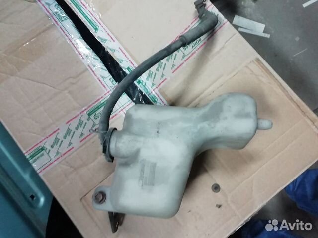 Расширительный бачок тойота рав4 кузов 10