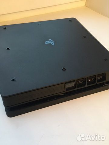 PlayStation 4 slim