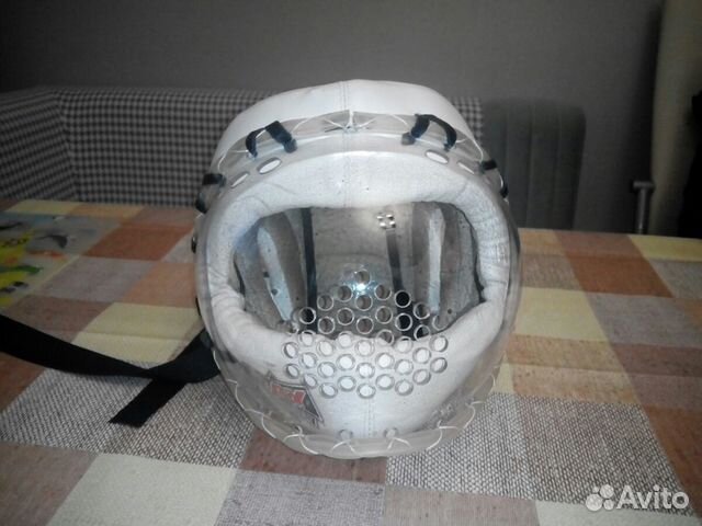 Шлем для единоборств