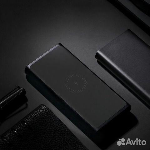 Xiaomi Power Bank 10000 (с беспроводной зарядкой) Xiaomi Power Bank 10000 (с беспроводной зарядкой)