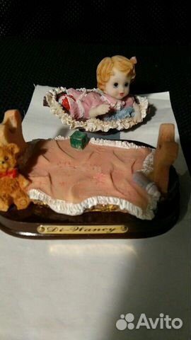 Фарфоровая кукла