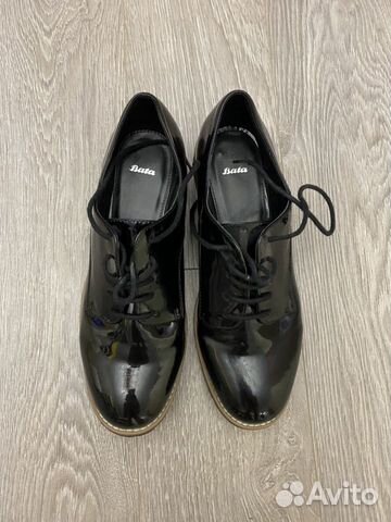 Лаковые туфли на шнурках Bata Лаковые туфли на шнурках Bata