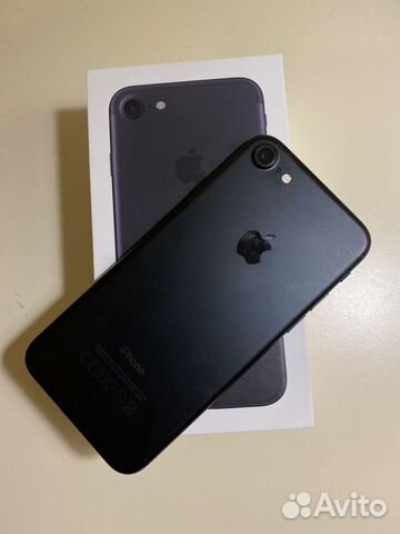 Телефон iPhone 7(128гб) Зарядное,наушники,чехлы.В Телефон iPhone 7(128гб) Зарядное,наушники,чехлы.В