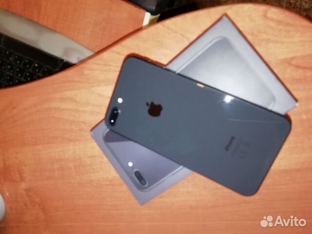 Телефон iPhone Телефон iPhone