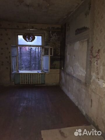 комната в кирпичном доме Александра Невского 48