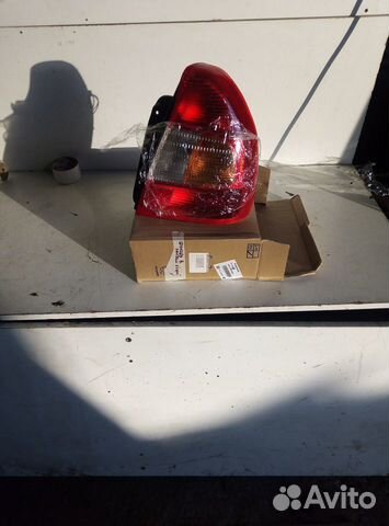 Акцент фонарь правый фонарь