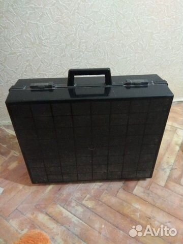 Пишущая машинка СССР в пластиковом боксе Пишущая машинка СССР в пластиковом боксе