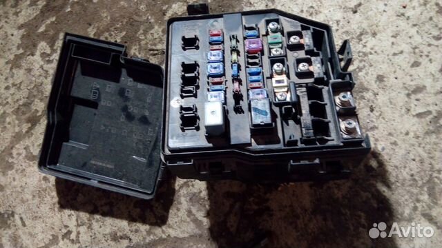 Блок предохранителей на Хонда Цивик 5д 08г