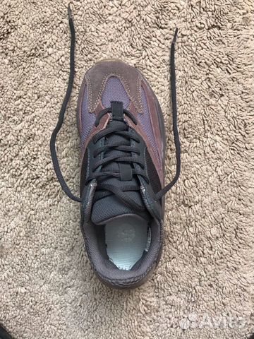 Adidas Yeezy 700 Mauve