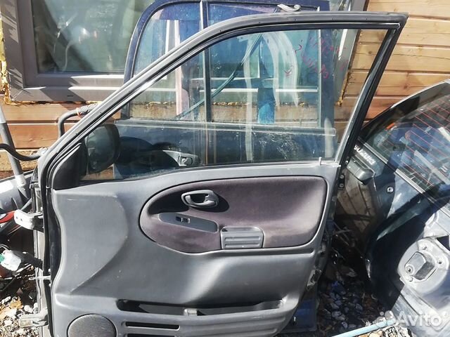 Дверь передняя правая suzuki grand vitara 1998 200 Дверь передняя правая suzuki grand vitara 1998 200