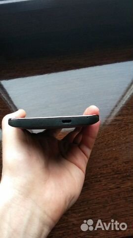 Смартфон Fly Nimbus 4 FS551 телефон