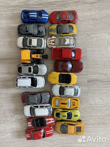 Машинки hot wheels и welly