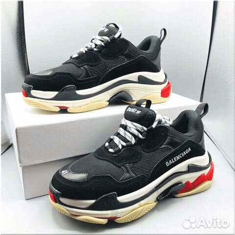 Кроссовки Balenciaga Triple S Кроссовки Balenciaga Triple S