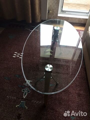 Стол стеклянный. Высота 42см. Ширина 66см. Длина 1 Стол стеклянный. Высота 42см. Ширина 66см. Длина 1