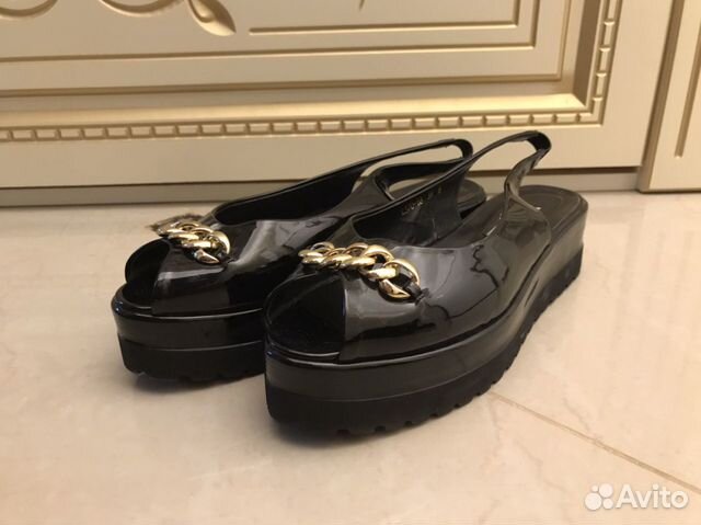 Босоножки лакированные 39 размер Lino Marano Босоножки лакированные 39 размер Lino Marano