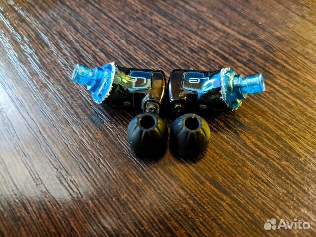 Ultimate Ears UE Triple fi 10 трехдрайверы