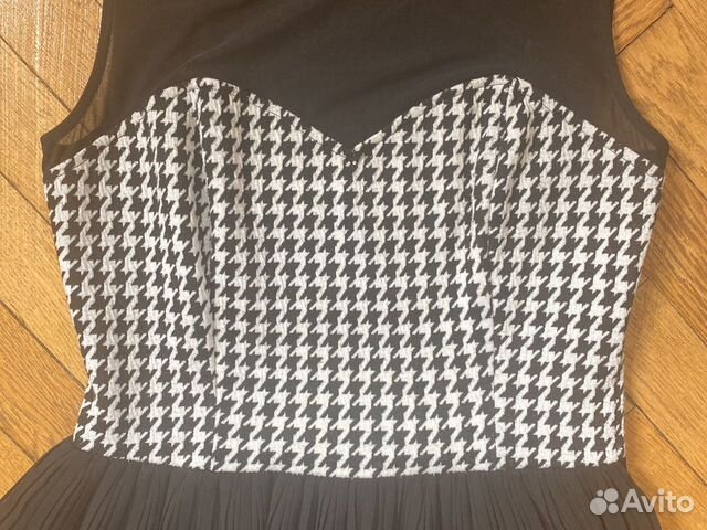 Платье Guess Платье Guess