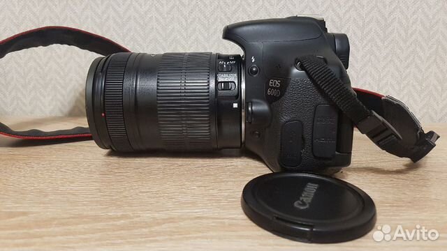 Canon EOS 600D kit 18-135 is