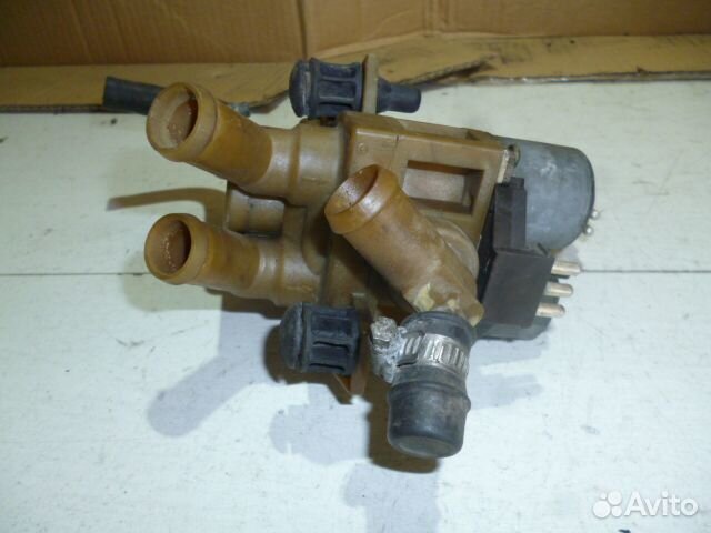 Клапан отопителя Mercedes Benz E-Klasse W124 84-93 Клапан отопителя Mercedes Benz E-Klasse W124 84-93