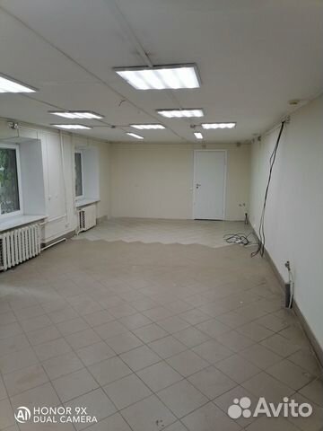 Торговое помещение, 70 м²