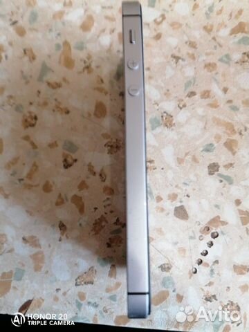 iPhone SE iPhone SE