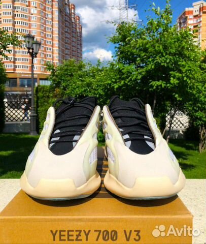 Кроссовки Adidas Yeezy boost 700 Кроссовки Adidas Yeezy boost 700