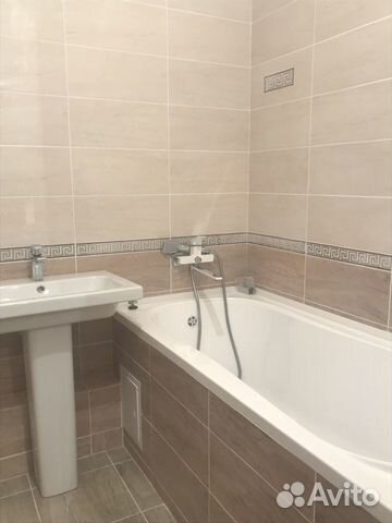 2-к квартира, 62 м², 1/17 эт.