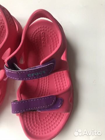 Сандалии crocs на девочку