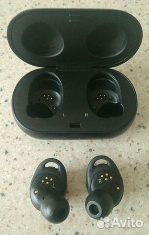 Samsung Gear IconX 2018 (SM-R140)