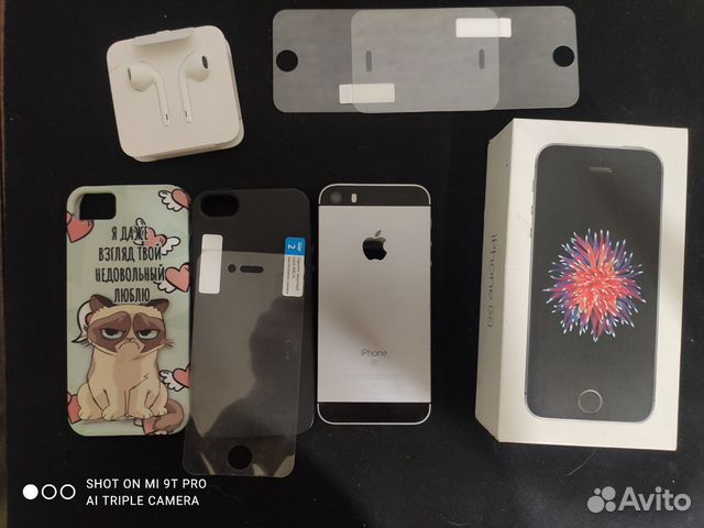 Телефон iPhone SE 32Gb Телефон iPhone SE 32Gb