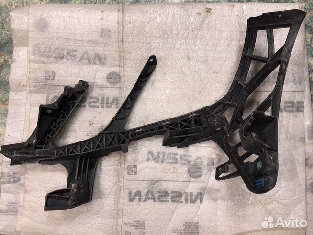 Кронштейн бампера Mercedes Benz W212 E 2009-16