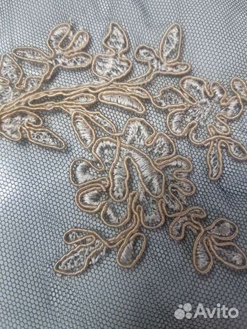 Аппликации. вышивка на сетке