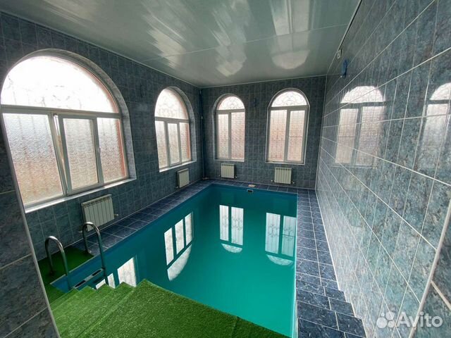 

10-к. и более коттедж, 726 м²