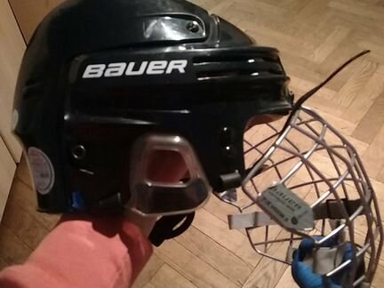 Шлем хоккейный с решёткой