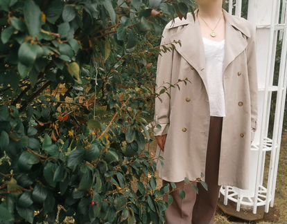 Элегантный винтажный тренч