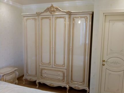 Шкф 4 дв Милана беж с золотом глянец