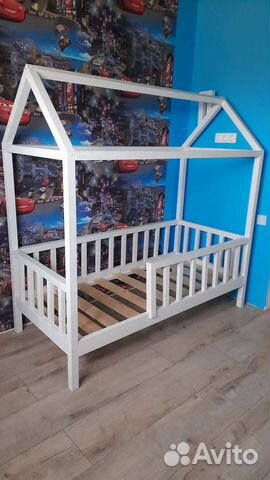 Кровать детская с матрасом