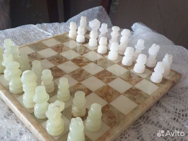Шахматы из оникса