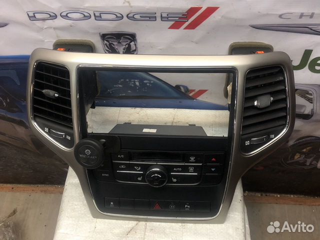 Рамка магнитолы Джип Гранд Чероки