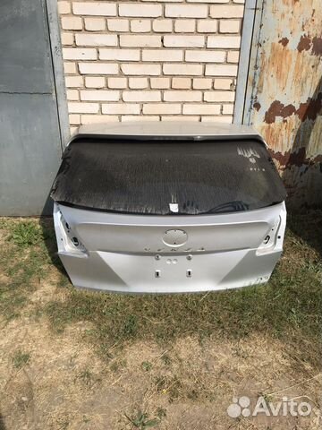 Крышка багажника toyota Venza