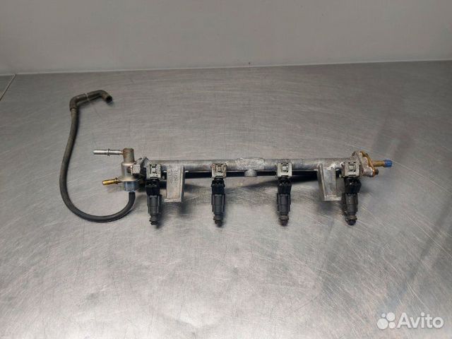 Топливная рампа с форсунками Ford Mondeo 1 GBP L1F