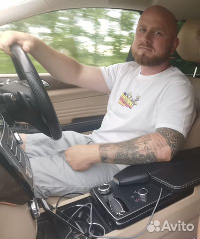 Водитель с личным автомобилем