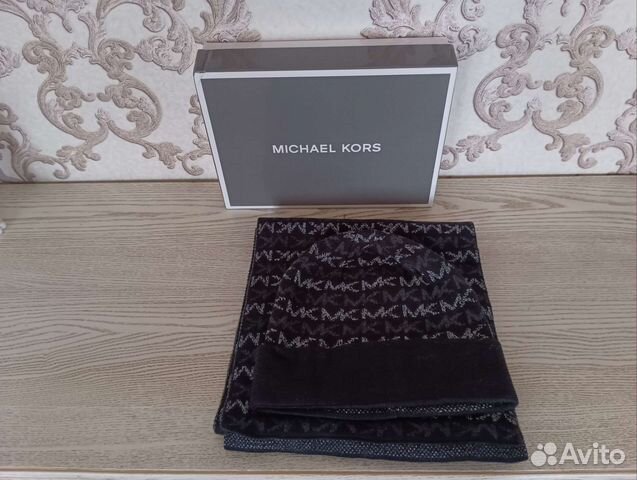 Подарочный набор шапка и шарф Michael Kors новый